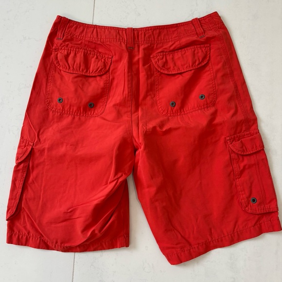 Vintage Tommy Bahama Board Cargo Shorts 🩳 - Picture 2 of 4